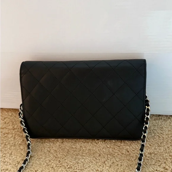 Authentic New Chanel Black Quilted Clutch - Picture 4 of 12